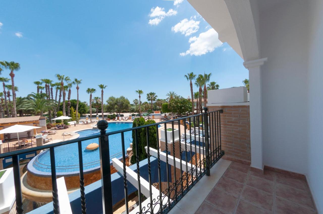 Junior Suite with Pool View,1099263108:JPEG